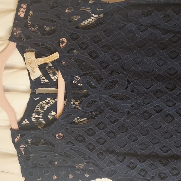 LAUNDRY Open Weave Crochet Top - Picture 2 of 7